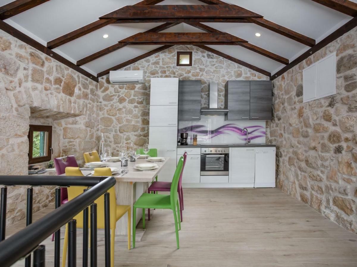 Holiday Home Villa Matija Drivenik Esterno foto