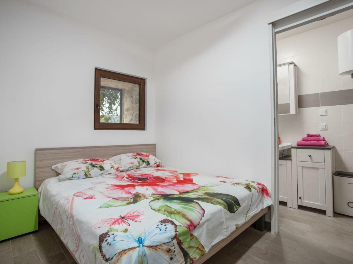 Holiday Home Villa Matija Drivenik Esterno foto